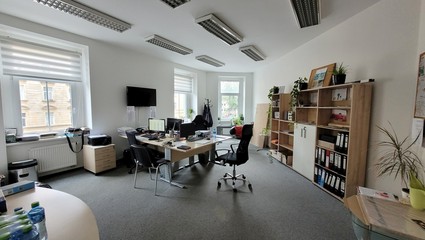 Pronájem kanceláří, P-9, Vysočany, 117 m2, 2.NP/5NP, po rekonstrukci - Fotka 1