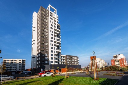 Prodej nového prostorného bytu s terasou, sklepem a garážovým stáním v novostavbě Kaskády Barrandov - Fotka 27