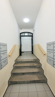 Prodej činžovního domu po kompletní rekonstrukci, Praha 9 - Vysočany - Fotka 1